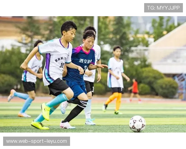 中国足球青少年足球普及活动不断深化，中国青少年足球发展规划纲要