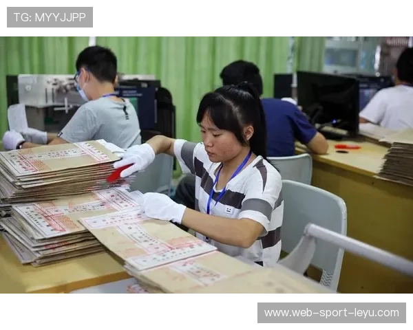 高考试卷制作揭秘，命题过程复杂而严谨，高考试卷制作流程