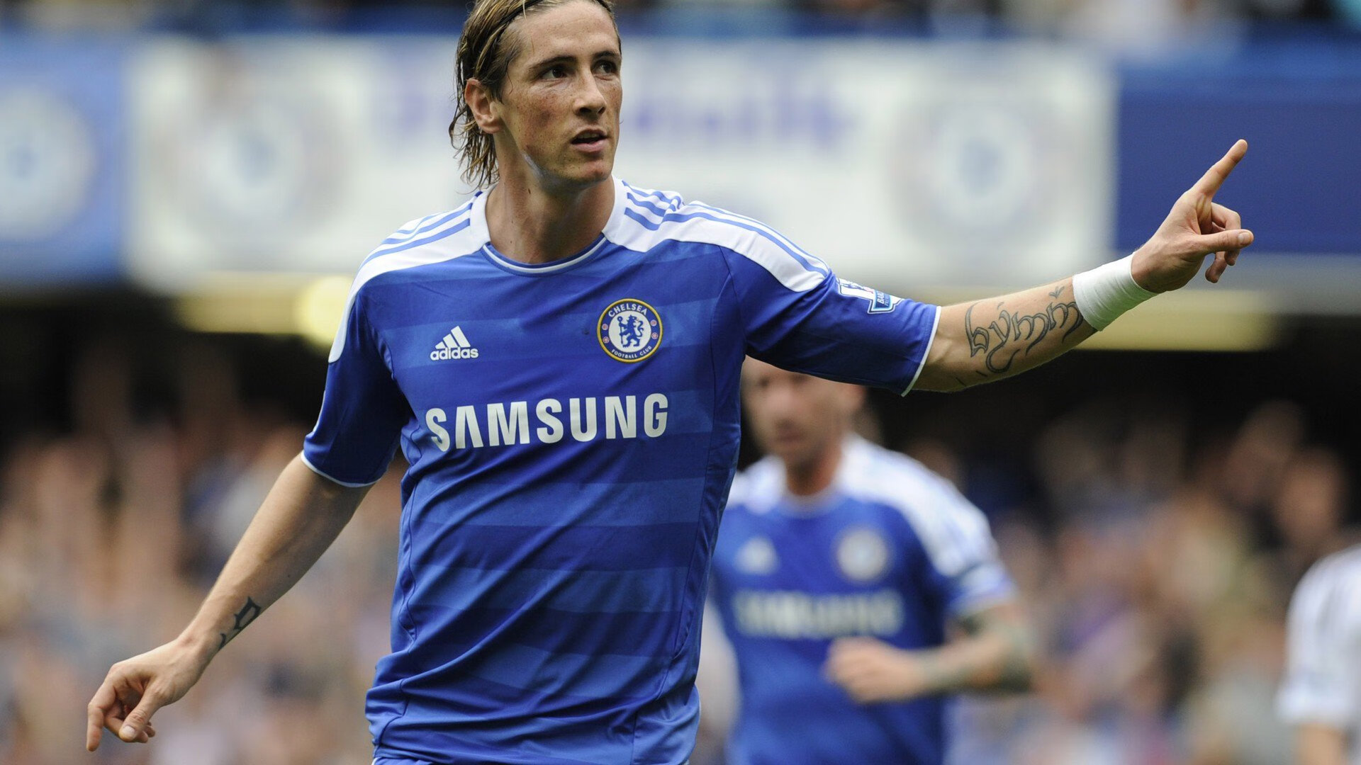 乐鱼体育平台app下载-曼联加强边中结合构建立体攻击体系